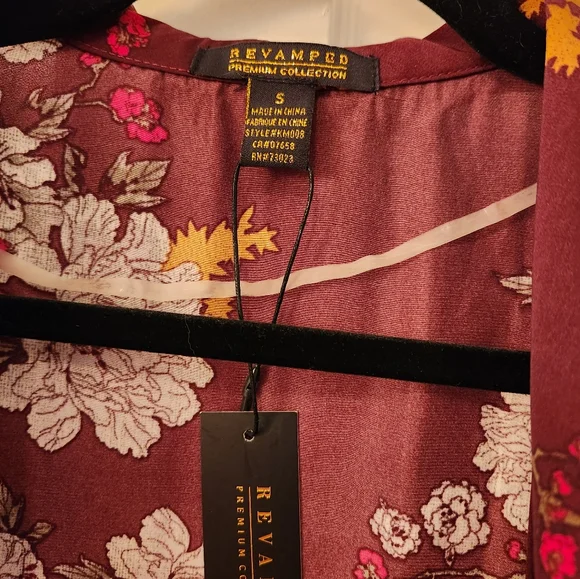 🌸Long Burgundy Floral Robe🌸 - Picture 3 of 3